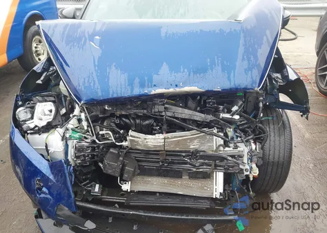 2018 Nissan Kicks Sr z USA, uszkodzony, nr VIN 3N1CP5CU2JL514878